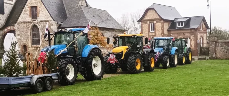 Défilé de tracteurs illuminés